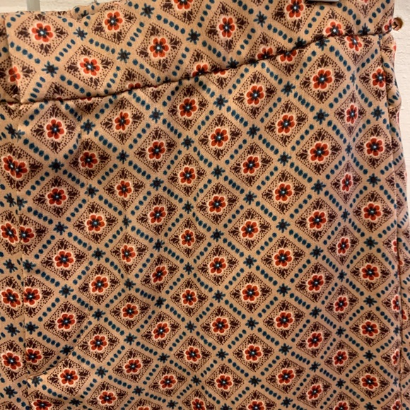 Zara Satin printed pant - Picture 1 of 4